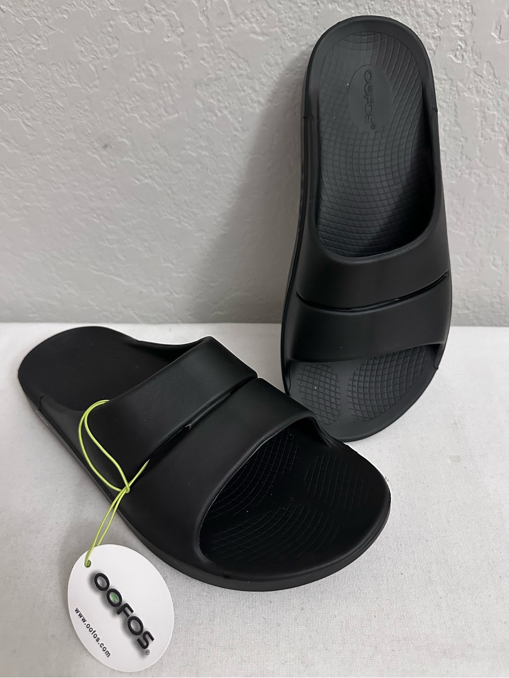 OOFOS OOAHH Recovery Slide Black Unisex Adult M-10/W-12  AL1100